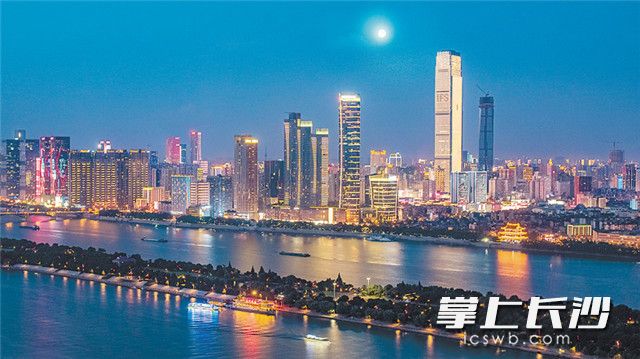 9��13��������ѹ�(ji��)��ҹ�����潭�ɰ����������c��յĈA������������������ա�����������ο������������������^�⴬ҹ���潭�����p�ɰ�������������(x��)��(x��)���L(f��ng)����������� �Lɳ���(b��o)ȫý�wӛ�� �u�� �z