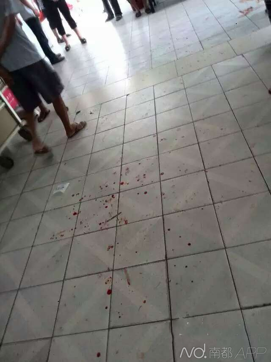 廣東一病人帶刀看病 醫(yī)生告其打針被砍傷(圖)